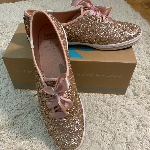 Keds Shoes - 🎉HP best in shoes🎉Kate Spade rose gold keds